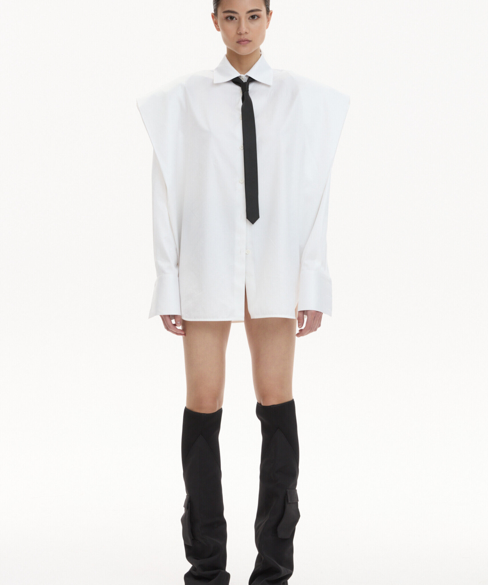 shirt with wide shoulders white