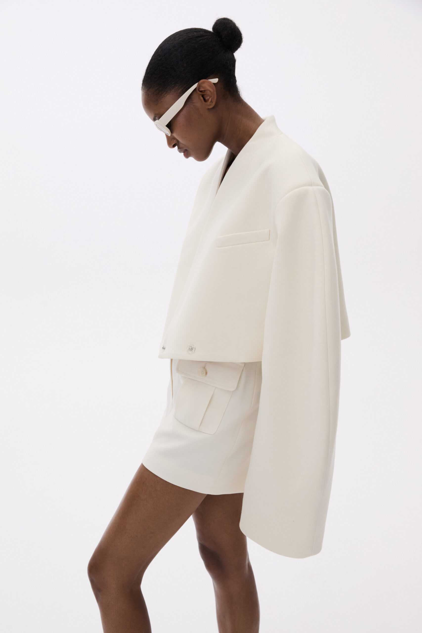 Short blazer with fancy sleeves