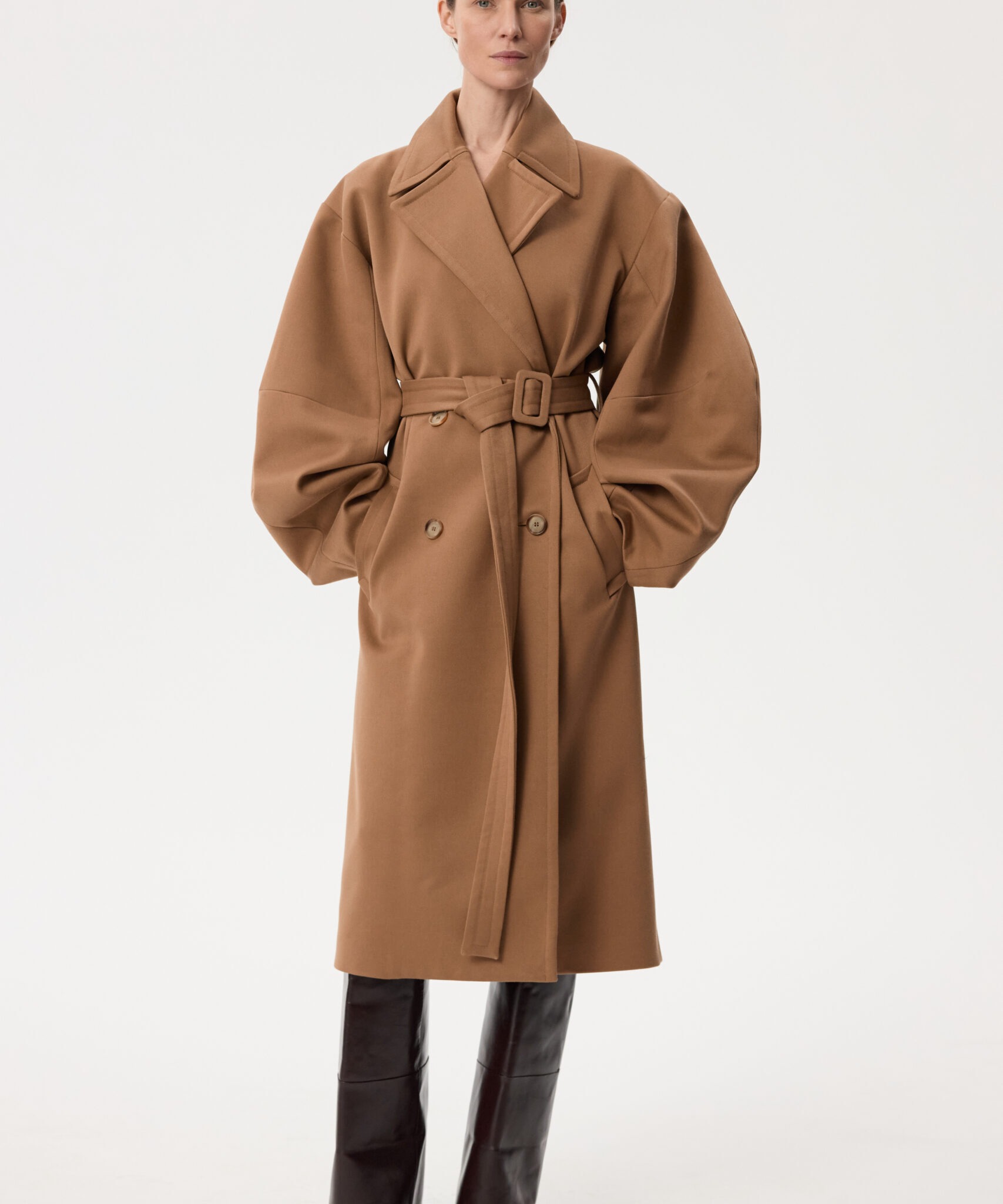 Long coat with fancy sleeves